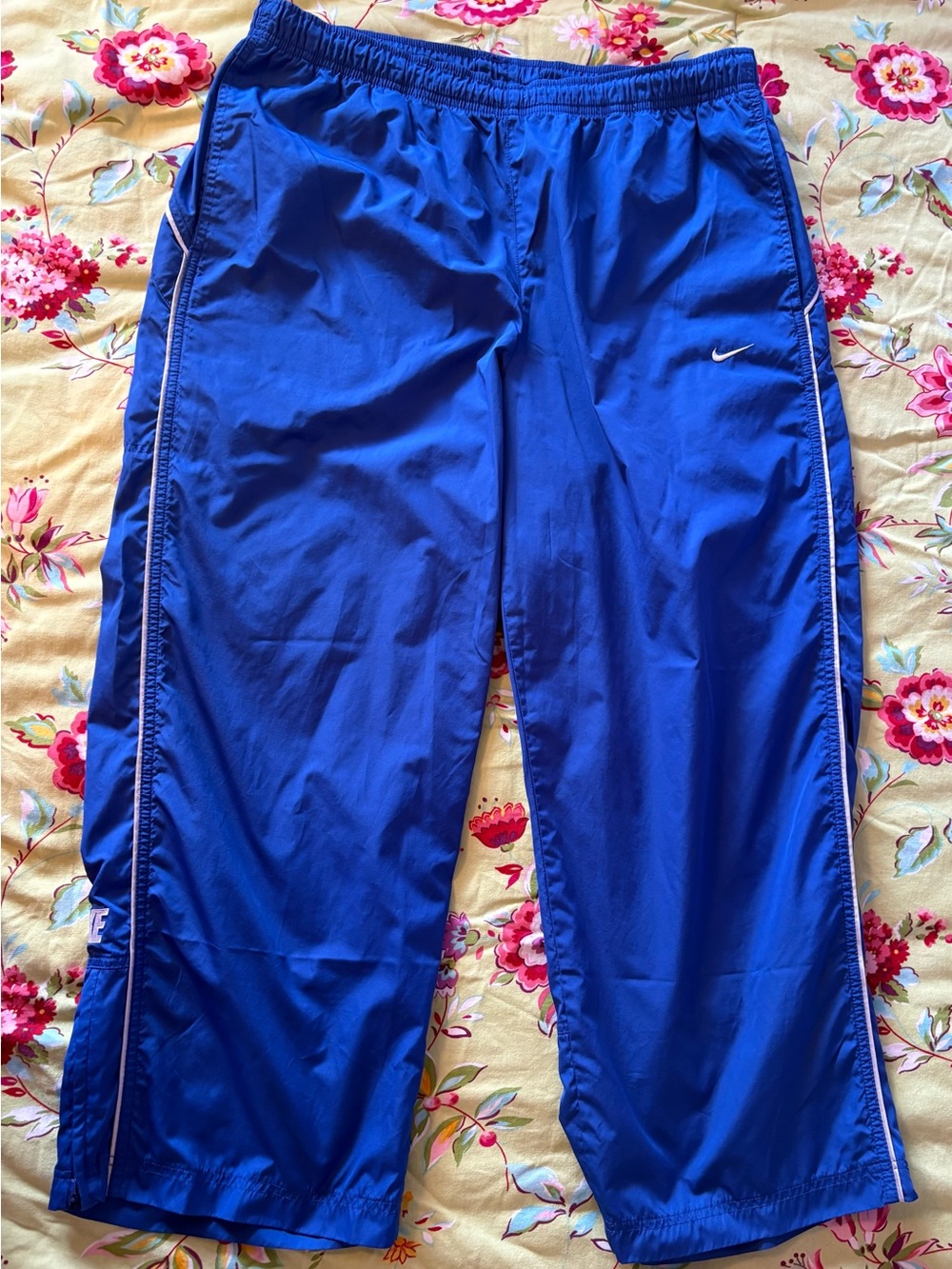 Nike S40902SID Vintage Y2K Baggy Nylon Royal Warmup Track Pants XL 26” Inseam EC
